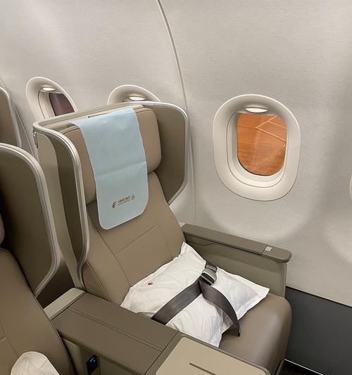 C919座位评测（舒适度、布局和设计综合评估）