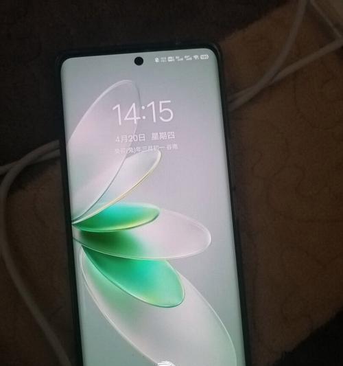 摆脱手机依赖的方法与策略（回归生活的本真、提高效率与自律、减少对手机的依赖程度）