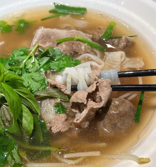 以果米M8手机——性能出色的智能手机选择（完美融合设计与功能，让你爱不释手）